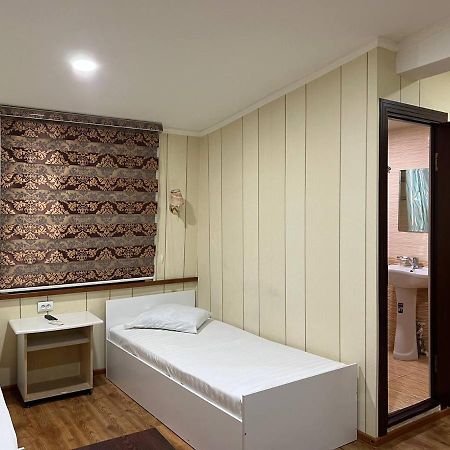 Hiva Hotel Tashkent Luaran gambar