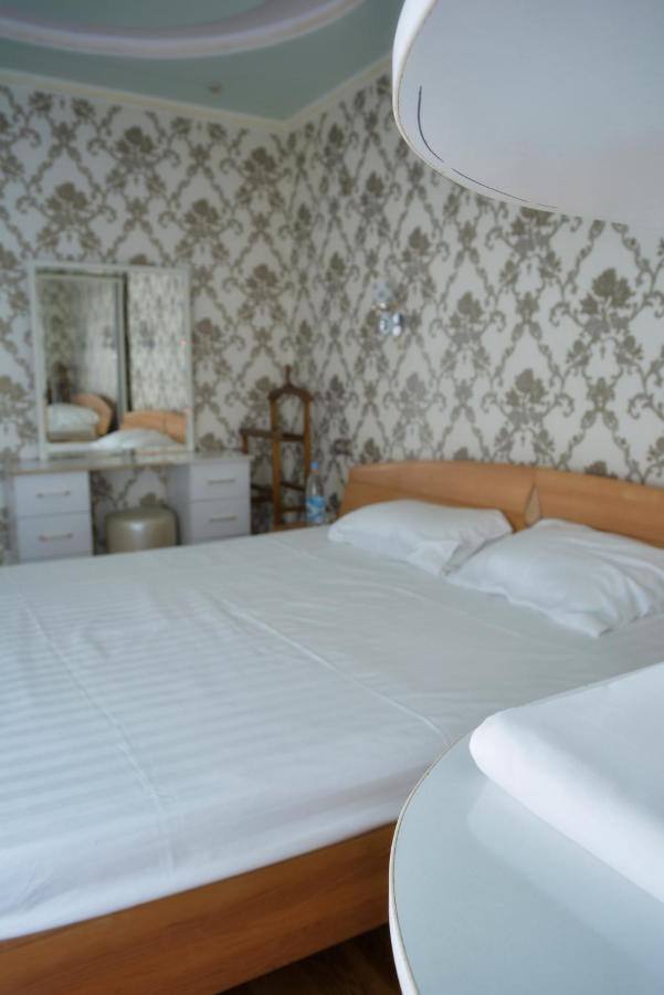 Hiva Hotel Tashkent Luaran gambar